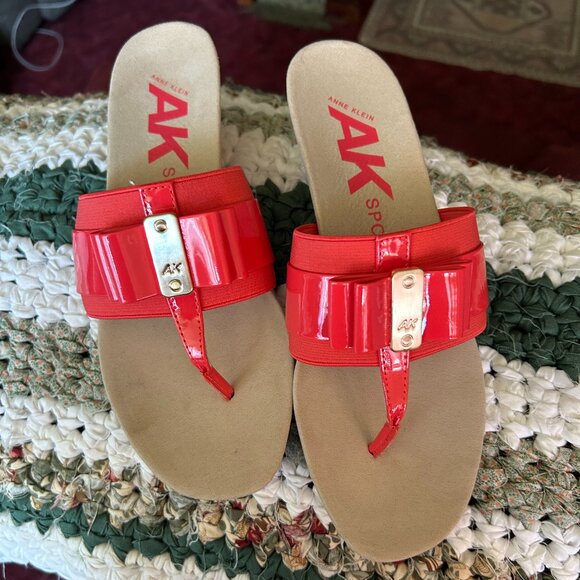 new annie klein  sandles - Picture 1 of 3